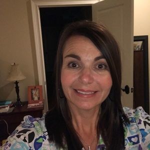 Meet your Posher, Holly